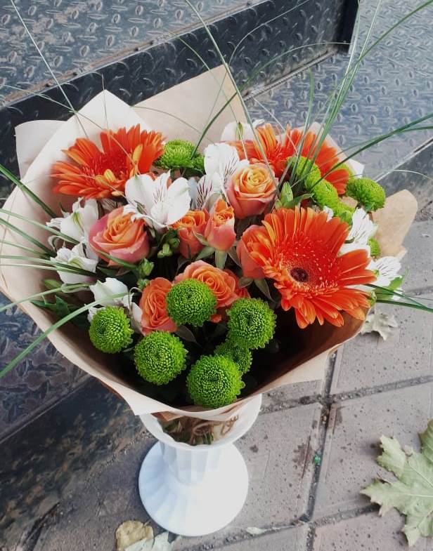 Букет цветов из: Герберы, Хризантемы, Альстромерии и Розы в Жуковский