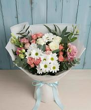 Букет цветов из:  Розы, Лизиантусы и Хризантемы в Жуковский