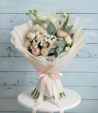 Букет цветов из:  Розы и Лизиантусы в Жуковский