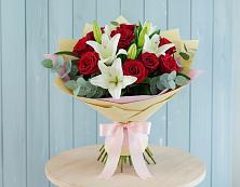 Букет цветов из:  Лилии и Розы в Жуковский