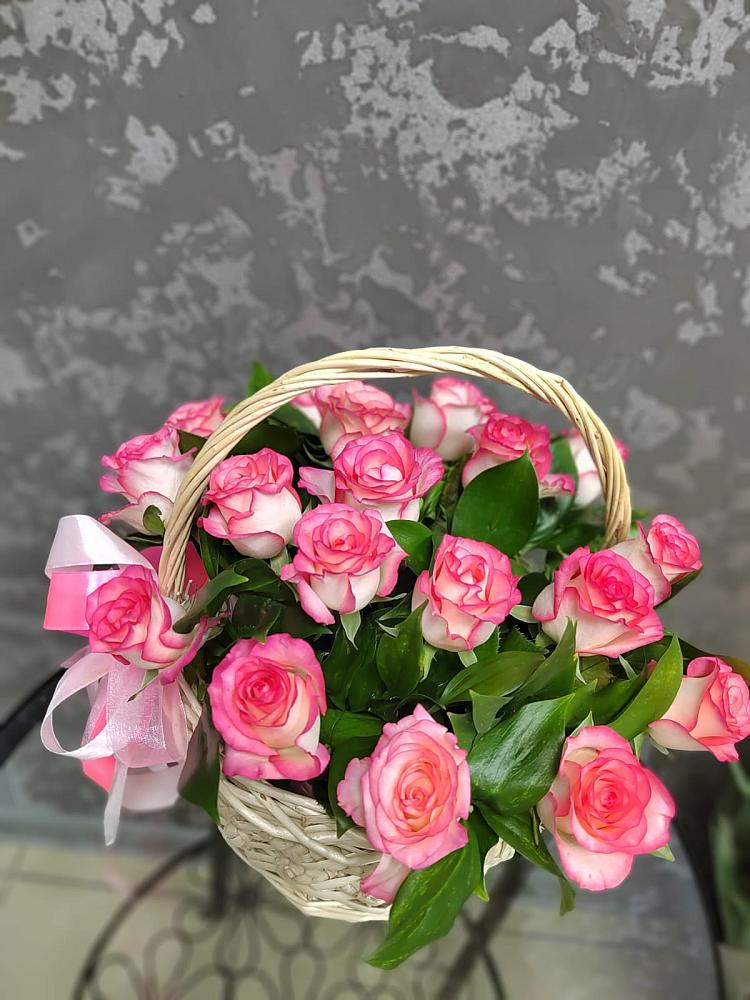Цветочная композиция из Розы в корзине в Жуковский