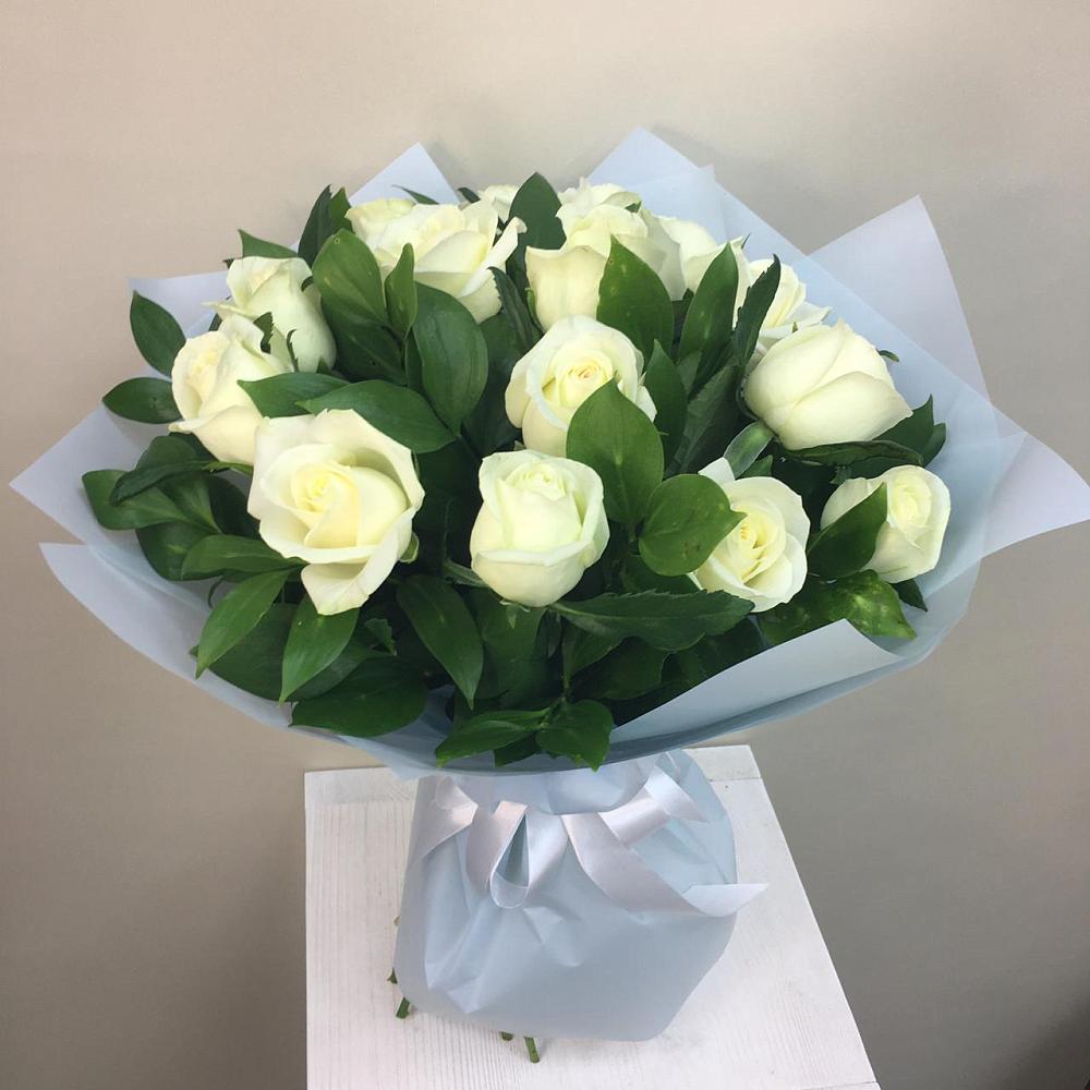 Букет 15 Белых роз Проуд в Жуковский