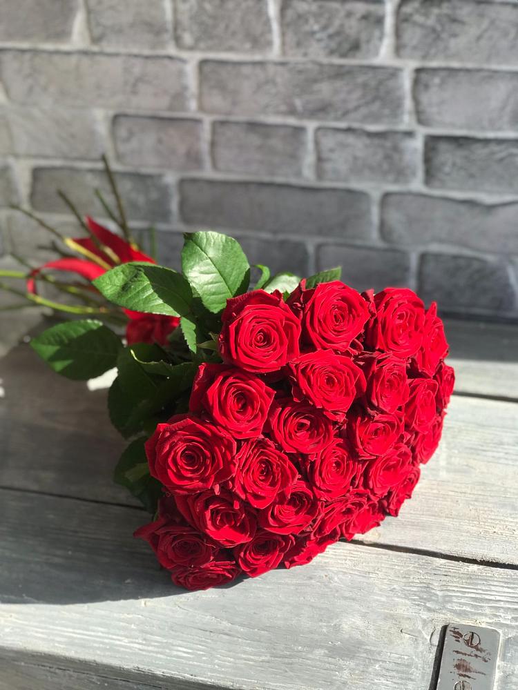 Букет Красные розы Фридом в Жуковский