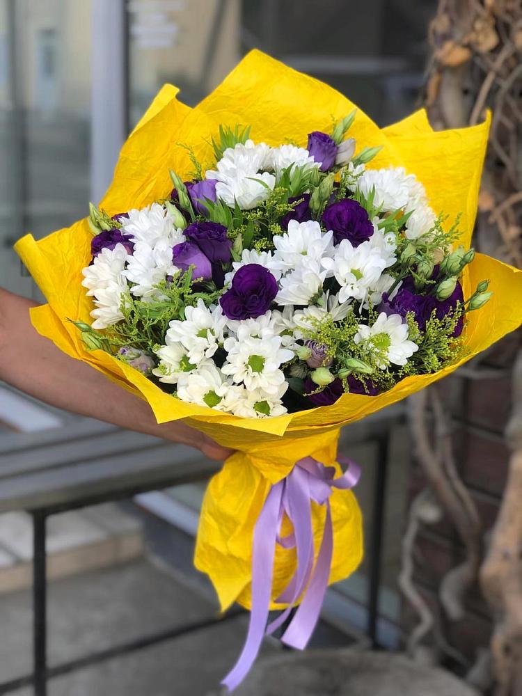 Букет цветов из: Ирисы, Хризантемы и Ромашки в Жуковский