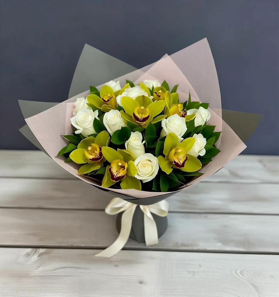 Букет цветов из: Орхидеи и Розы в Жуковский