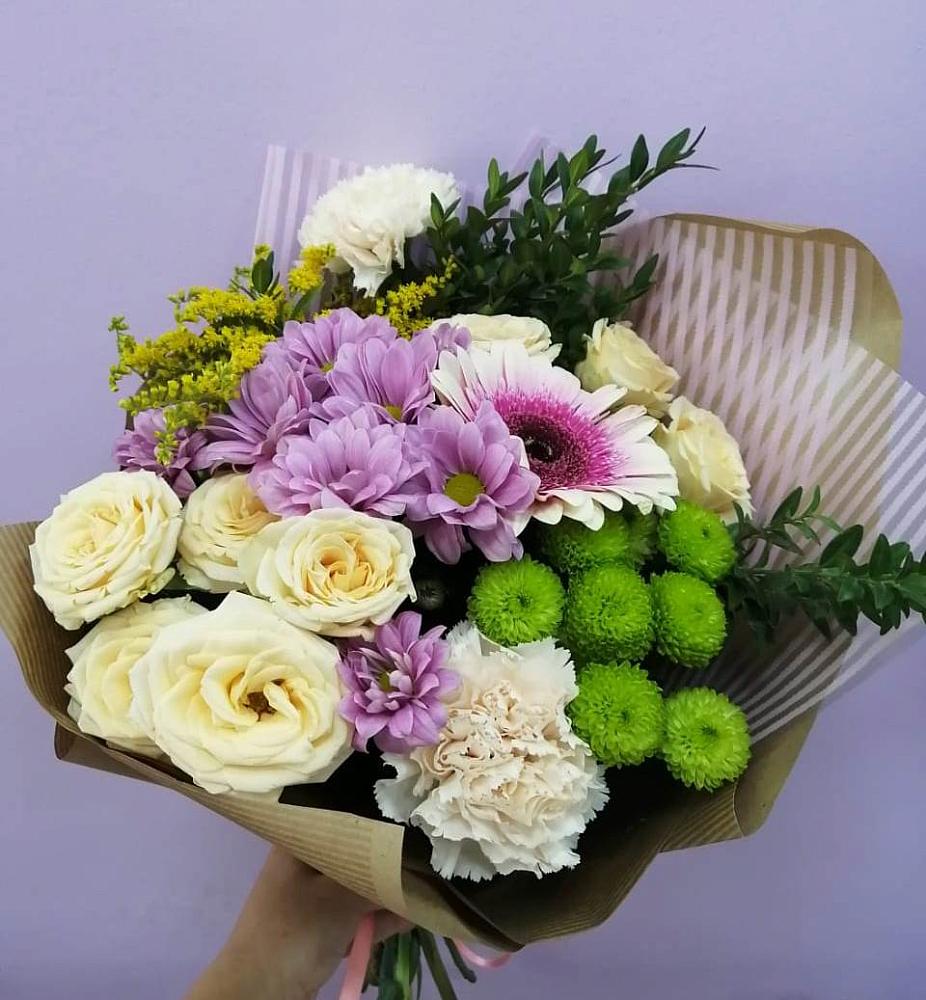 Букет цветов из: Хризантемы, Розы, Гвоздики и Герберы в Жуковский