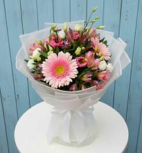 Букет цветов из:  Герберы, Альстромерии и Лизиантусы в Жуковский
