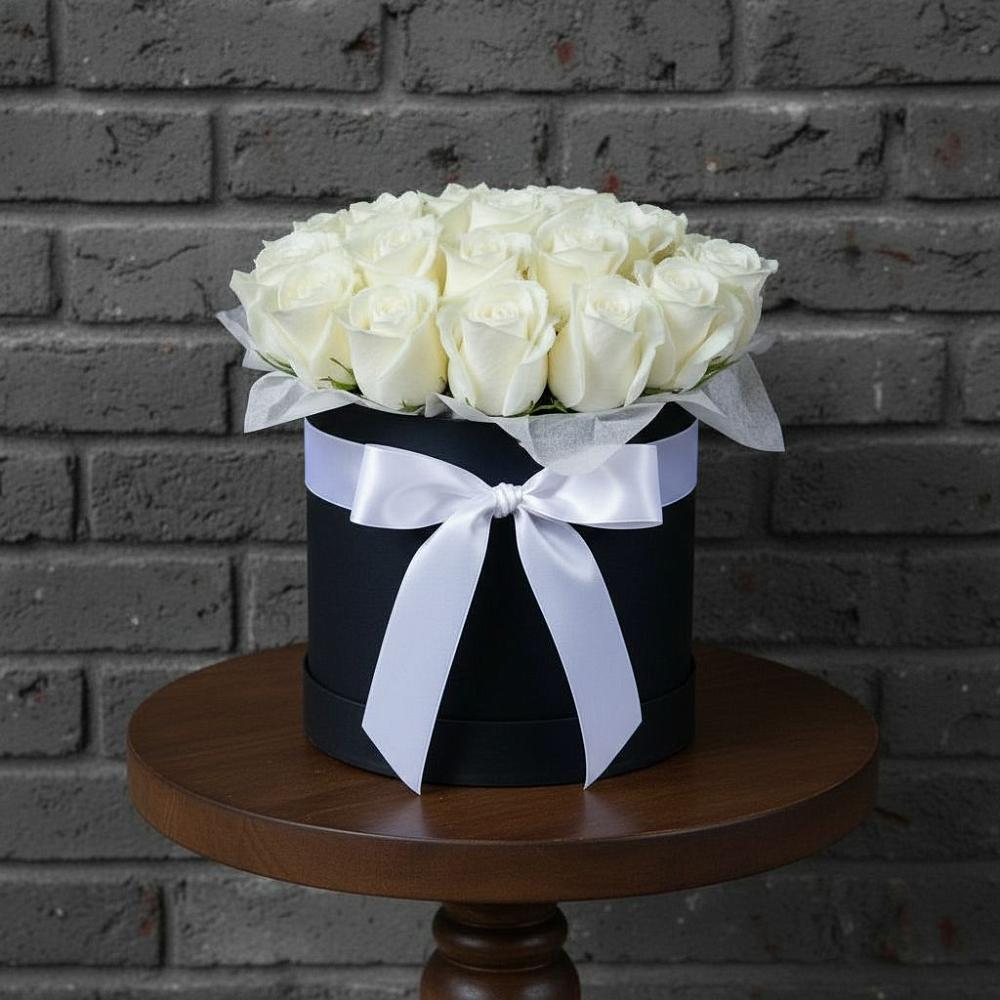 Цветочная композиция из Розы в шляпной коробке в Жуковский