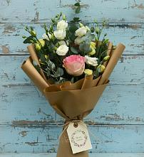 Букет цветов из:  Розы и Лизиантусы в Жуковский